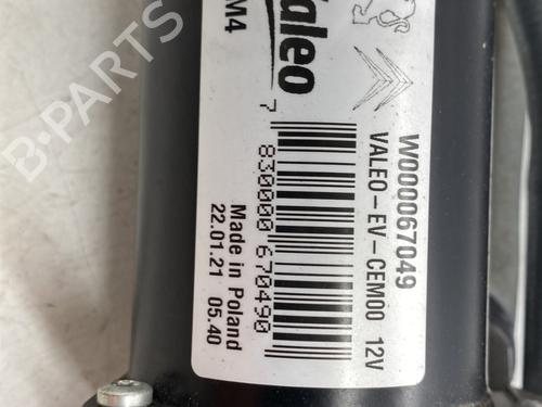 Used Front wiper motor Front wiper motor PEUGEOT EXPERT Van (V_) E-EXPERT (136 hp) 33687135 33687135