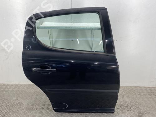 Used Right rear door Right rear door 24467037 24467037