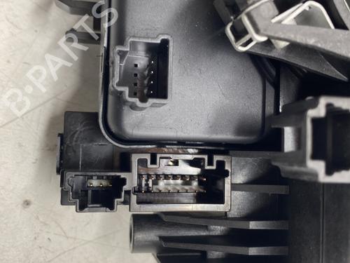 steering-column-stalk-renault-clio-v-b7_-2019-29968825 main image