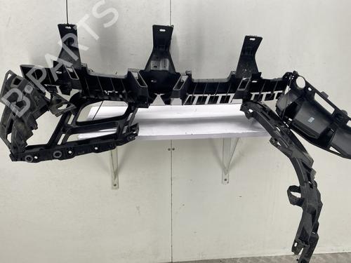 Used Rear bumper bracket Rear bumper bracket PEUGEOT 3008 II SUV (MC_, MR_, MJ_, M4_) 2.0 BlueHDi 180 (177 hp) 28168189 28168189