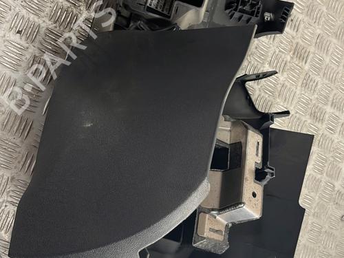 Used Dashboard Dashboard RENAULT CLIO III (BR0/1, CR0/1) 1.2 16V (103 hp) 30822653 30822653