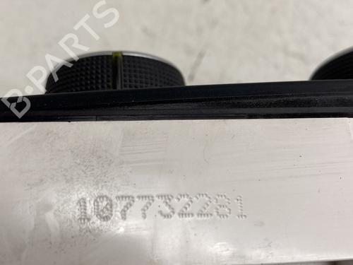 climate-control-renault-megane-iii-hatchback-bz01_-b3_-2008-26978100 main image