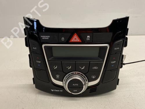 Used Climate control HYUNDAI i30 (GD) 1.6 CRDi (110 hp) 22861000