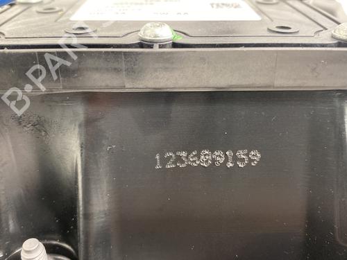 Used Electric handbrake Electric handbrake PEUGEOT 5008 (0U_, 0E_) 1.6 BlueHDi 120 (120 hp) 33657652 33657652