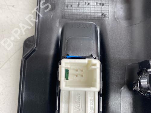 Right front window switch CITROËN C3 III (SX) 1.2 PureTech 82 | BP36763534I26 - Image 4