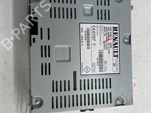 Used Radio RENAULT MEGANE IV Hatchback (B9A/M/N_) 1.6 TCe 205 (B9MV) (205 hp) 26683887
