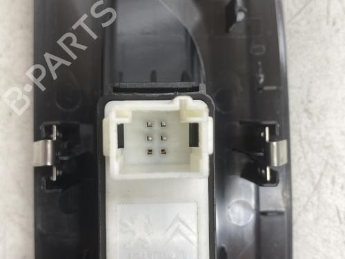 Front right window mechanism PEUGEOT 208 II (UB_, UP_, UW_, UJ_) 1.2 PureTech 75 | BP26683531C23 