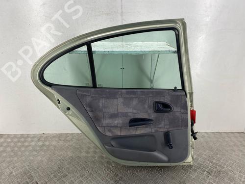 Used Left rear door Left rear door 39240985 39240985