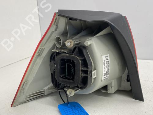 Right taillight VW GOLF V (1K1) 1.4 TSI | BP25472797C35 - Image 2