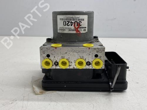 Used ABS pump KIA SPORTAGE III (SL) 1.7 CRDi (116 hp) 26388493