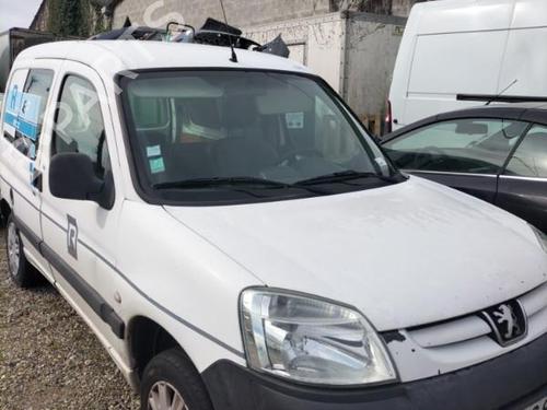 Front bumper PEUGEOT PARTNER Box Body/MPV (5_, G_) 1.9 D | BP22861749C7 