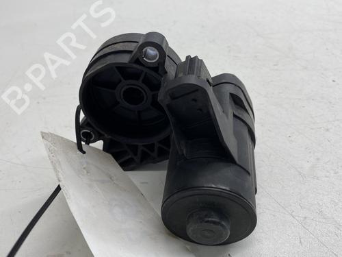 Used Electric handbrake VW GOLF VII (5G1, BQ1, BE1, BE2) 2.0 TDI (150 hp) 26274572