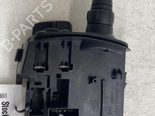 Used Steering column stalk RENAULT CLIO III (BR0/1, CR0/1) 1.5 dCi (C/BR0G, C/BR1G) (68 hp) 29139244