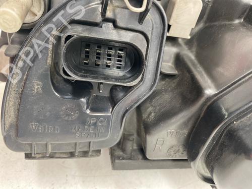 Right headlight AUDI A4 B5 (8D2) 1.9 TDI | BP36256151C29 - Image 4
