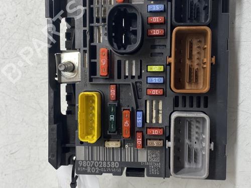 Fuse box PEUGEOT 5008 (0U_, 0E_) 1.6 HDi | BP28139625E1 