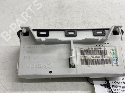 Display monitor PEUGEOT 206 Hatchback (2A/C) 1.4 i | BP27819191C48 