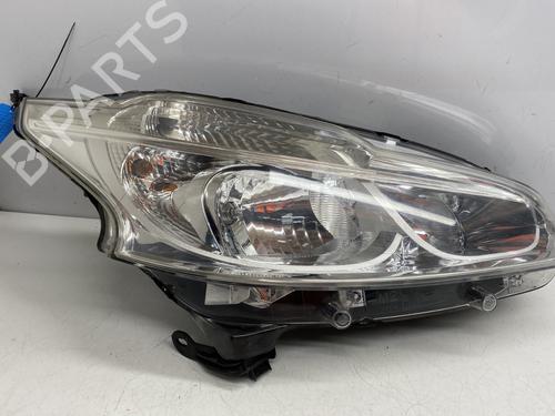 Used Right headlight PEUGEOT 208 I (CA_, CC_) 1.4 HDi (68 hp) 31584261