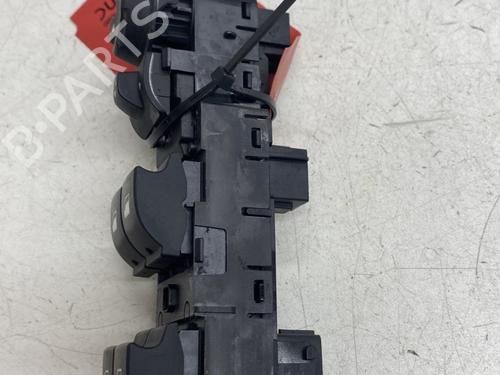 Used Switch Switch PEUGEOT 3008 II SUV (MC_, MR_, MJ_, M4_) 1.2 THP/ PureTech 130 (MRHNSM, MRHNSU, MRHNSJ, MRHNYW,... (131 hp) 32204334 32204334