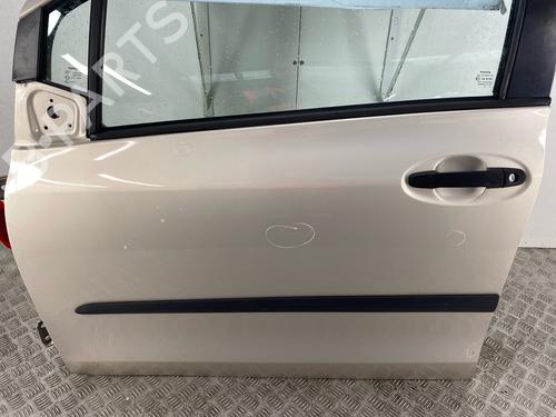 Used Left front door Left front door TOYOTA YARIS (_P13_) [2010-2020] 36315362 36315362