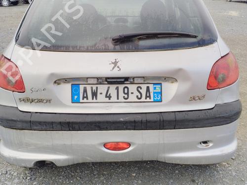 Right taillight PEUGEOT 206 Hatchback (2A/C) 1.4 i | BP31967004C35 
