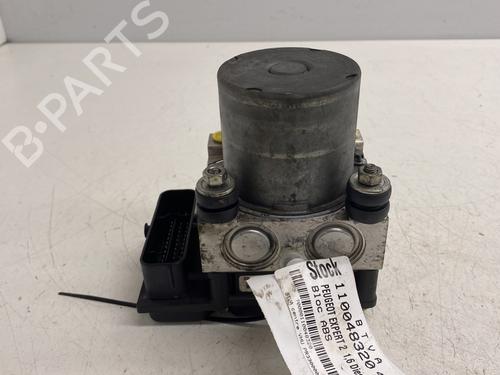 Used ABS pump PEUGEOT EXPERT Van (VF3A_, VF3U_, VF3X_) 1.6 HDi 90 8V (90 hp) 28015682