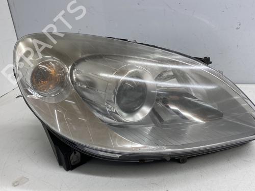 Used Right headlight Right headlight MERCEDES-BENZ B-CLASS Sports Tourer (W245) B 180 CDI (245.207) (109 hp) 24233752 24233752