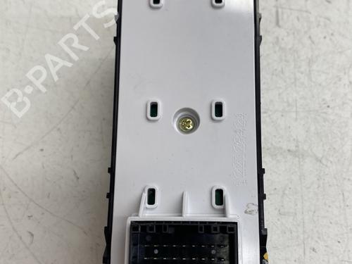 Used Left front window switch Left front window switch KIA RIO IV (YB, SC, FB) 1.0 T-GDI 100 (101 hp) 32858675 32858675