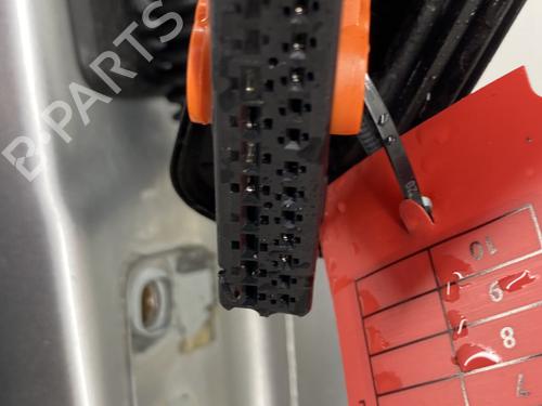 left-front-door-vw-golf-vi-variant-aj5-2009-2010-2011-2012-2013-2014-30752498 main image