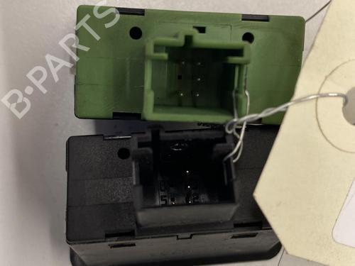 Used Switch Switch MINI MINI Convertible (R52) Cooper (116 hp) 22851597 22851597