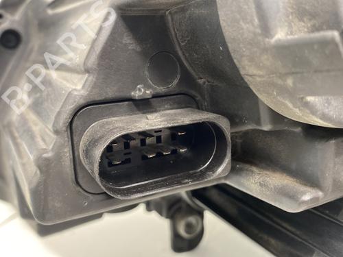 Right headlight VW PASSAT B7 Variant (365) 1.6 TDI | BP30174491C29