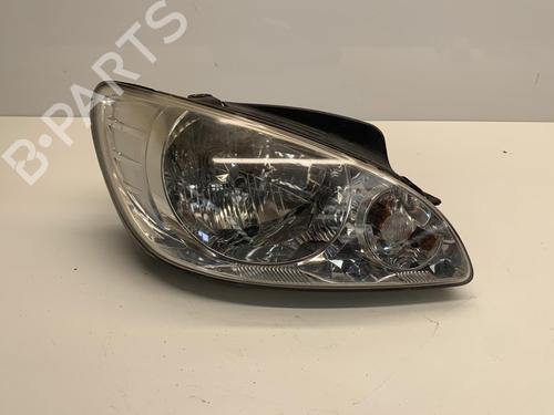 Right headlight HYUNDAI GETZ (TB) 1.5 CRDi | BP22857851C29 