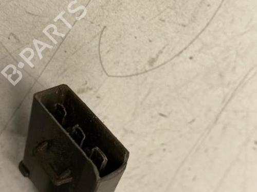 Used Left headlight Left headlight PEUGEOT J7 Platform/Chassis 1.8 (65 hp) 33421416 33421416