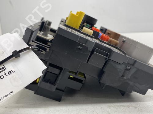 Fuse box PEUGEOT 5008 (0U_, 0E_) 1.6 HDi | BP28139625E1 