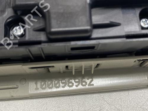 Switch VOLVO V40 Cross Country (526) D2 | BP26388470I30 - Image 4