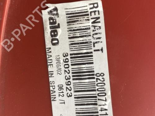 Farolim direito Farolim direito RENAULT CLIO II (BB_, CB_) 1.4 16V (B/CB0P, BB13) (98 hp) 22860952 22860952