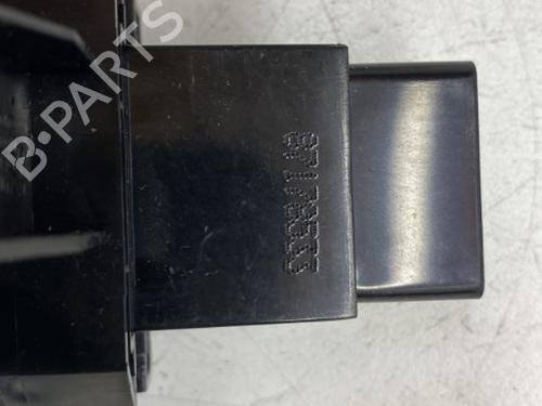 Used Warning switch Warning switch HYUNDAI i30 Estate (FD) 1.6 CRDi (116 hp) 22863009 22863009