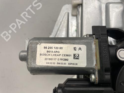 Used Rear left window mechanism Rear left window mechanism CITROËN C3 III (SX) 1.2 PureTech 82 (83 hp) 39931040 39931040