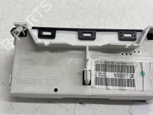 Display monitor PEUGEOT 206 Hatchback (2A/C) 1.6 16V | BP30174430C48