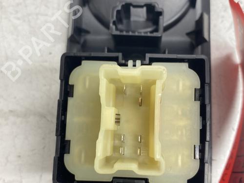 Left front window switch RENAULT TWINGO III (BCM_, BCA_) 0.9 TCe 90 (BCM9, BCM2) | BP28351825I27 