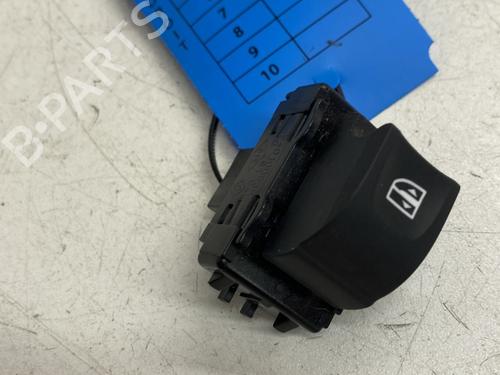Used Right rear window switch Right rear window switch RENAULT SCÉNIC III (JZ0/1_) 1.9 dCi (JZ0J, JZ1J, JZ1K, JZ1S) (131 hp) 34149251 34149251