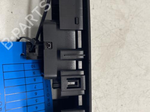 Used Right front window switch Right front window switch RENAULT SCÉNIC IV (J9_) 1.2 TCe 115 (115 hp) 26224377 26224377