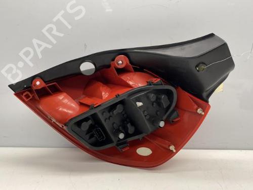 Venstre Baklys Venstre Baklys RENAULT CLIO III (BR0/1, CR0/1) 1.5 dCi (C/BR0G, C/BR1G) (68 hp) 22863380 22863380