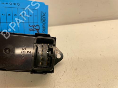 Used Left front window switch Left front window switch CITROËN C-CROSSER (VU_, VV_) 2.2 HDi (156 hp) 39970062 39970062