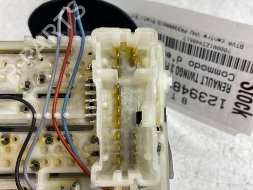 Steering column stalk RENAULT TWINGO III (BCM_, BCA_) 0.9 TCe 95 | BP37471967I23 - Image 4