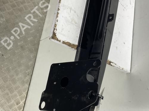 Used Front bumper reinforcement Front bumper reinforcement VW POLO III (6N1) [1994-1999] 31040292 31040292