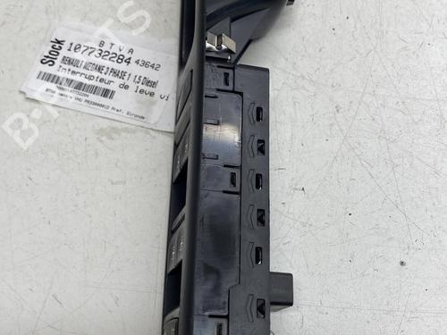Used Left front window switch Left front window switch RENAULT MEGANE III Hatchback (BZ0/1_, B3_) 1.5 dCi (BZ09, BZ0D, BZ1W, BZ29, BZ14) (110 hp) 26978102 26978102