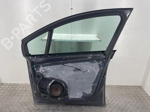 right-front-door-opel-meriva-b-mpv-s10-2010-2011-2012-2013-2014-2015-2016-2017-40422725 main image