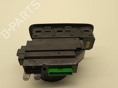 Switch VOLVO V70 II (285) D5 AWD | BP22857253I30  - Image 5