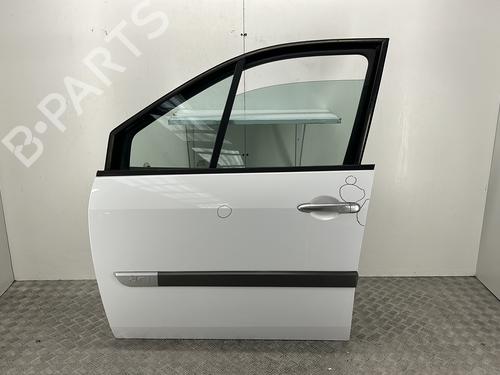 Used Left front door RENAULT SCÉNIC II (JM0/1_) 1.5 dCi (JM1E, JM16) (106 hp) 22856296