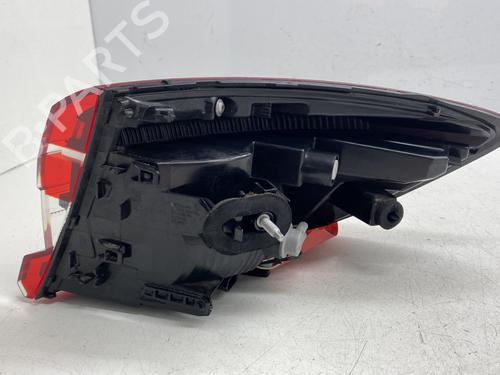 left-taillight-renault-clio-v-b7_-2019-33475844 main image